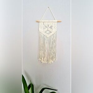 Macrame wall hanging modern tapestry, Wall decoration boho home decor.